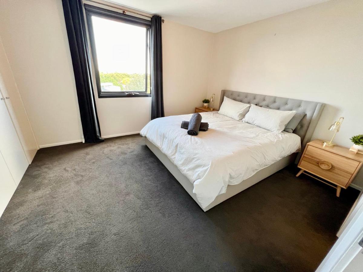 Luxury St Kilda Townhouse In The Sky Apartment Melbourne Bagian luar foto