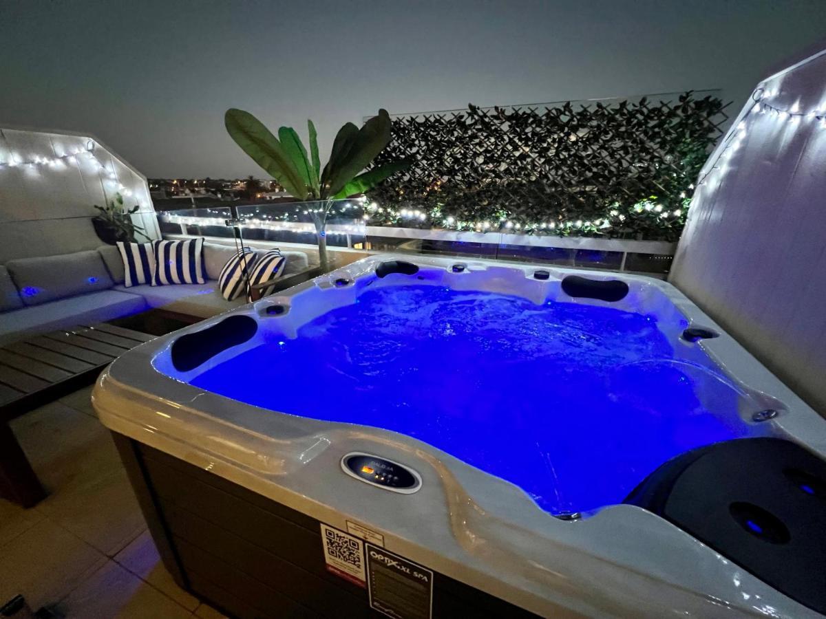 Luxury St Kilda Townhouse In The Sky Apartment Melbourne Bagian luar foto