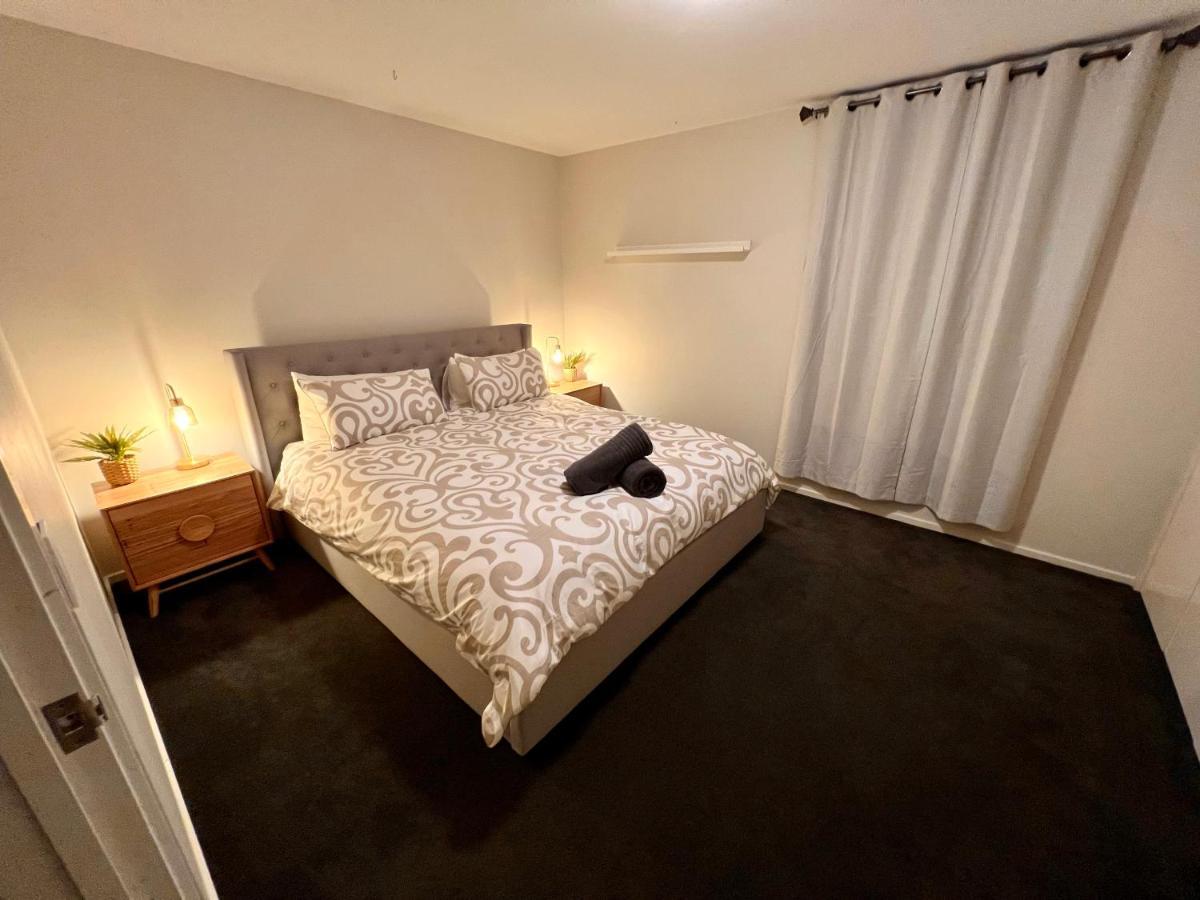 Luxury St Kilda Townhouse In The Sky Apartment Melbourne Bagian luar foto